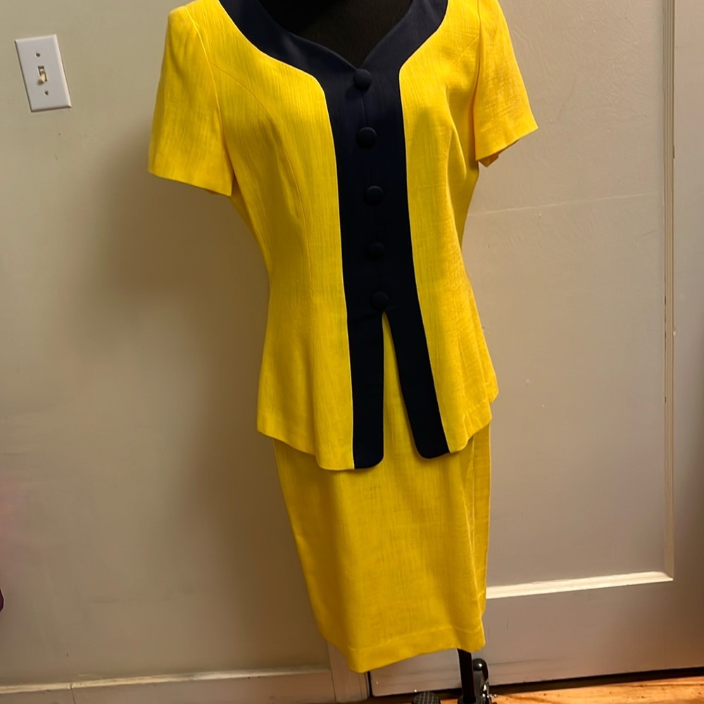 blue and yellow dress